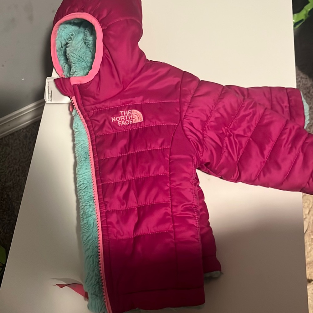 Size 3-6mo new pink north face coat!